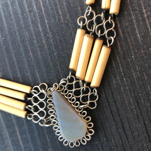Vintage! Gray Stone Boho Choker Necklace - Picture 4 of 4